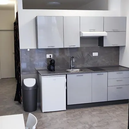 Melrose * Novi Vinodolski