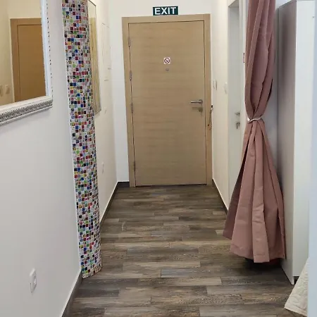 Melrose Novi Vinodolski